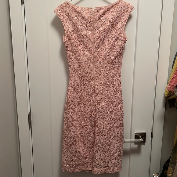 Super comfortable dress for a special evening! - Picture 3 of 4